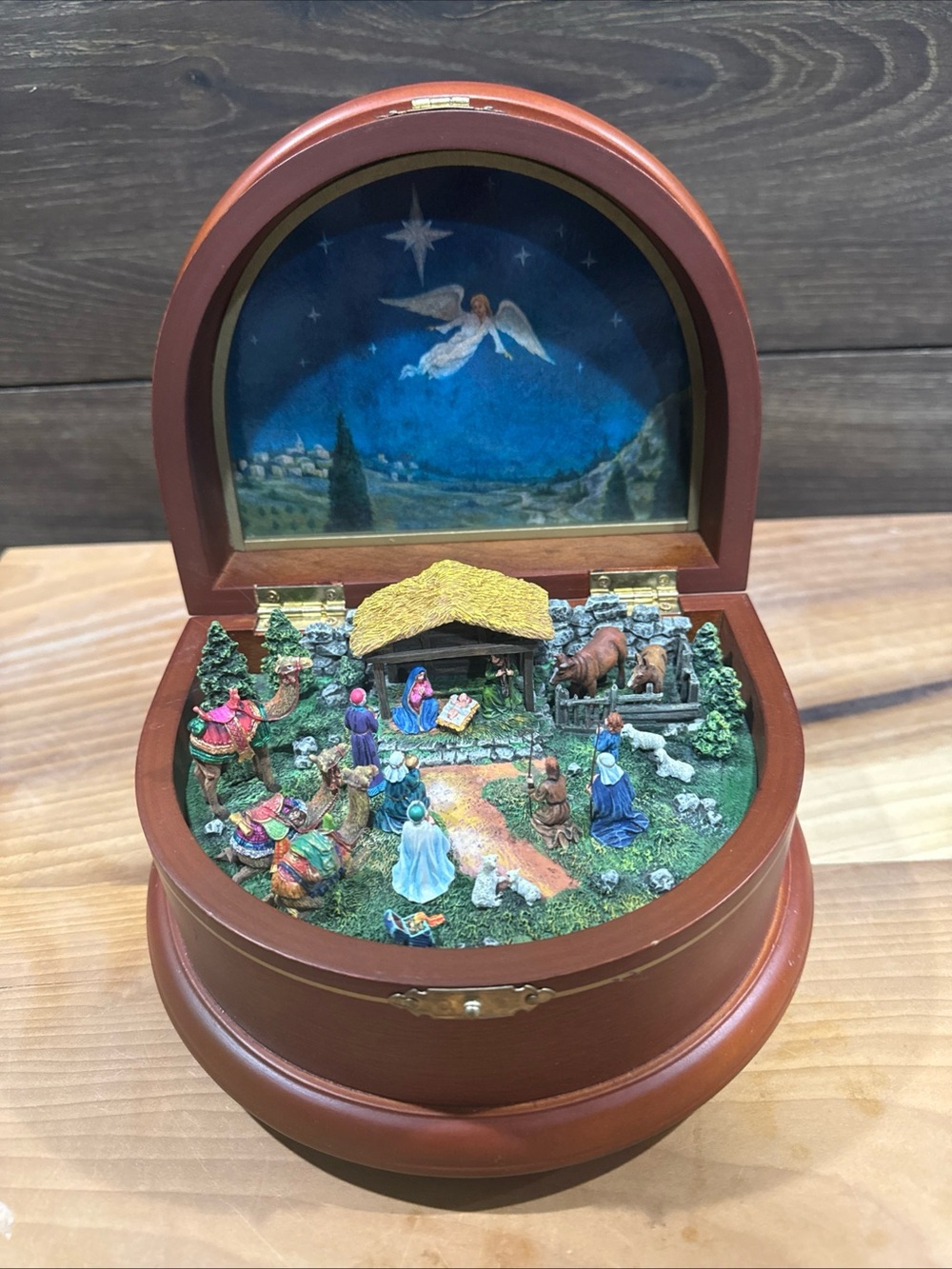Danbury Mint Hand-Painted Brown and Blue Nativity Music Box